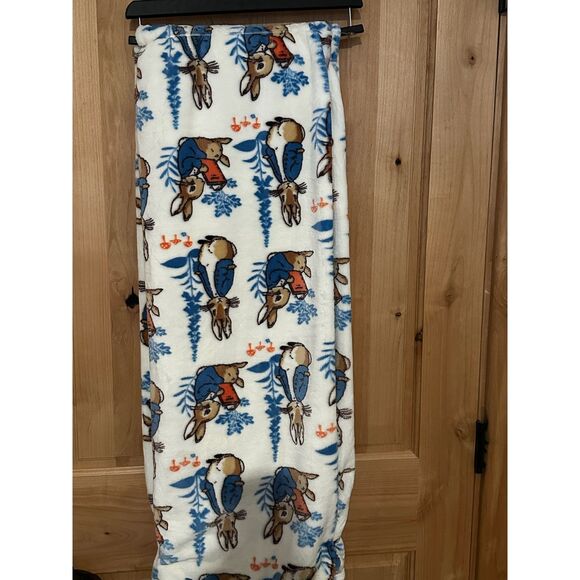 Peter Rabbit Easter Spring Plush Throw Blanket 50"x70" NWT - Picture 3 of 5